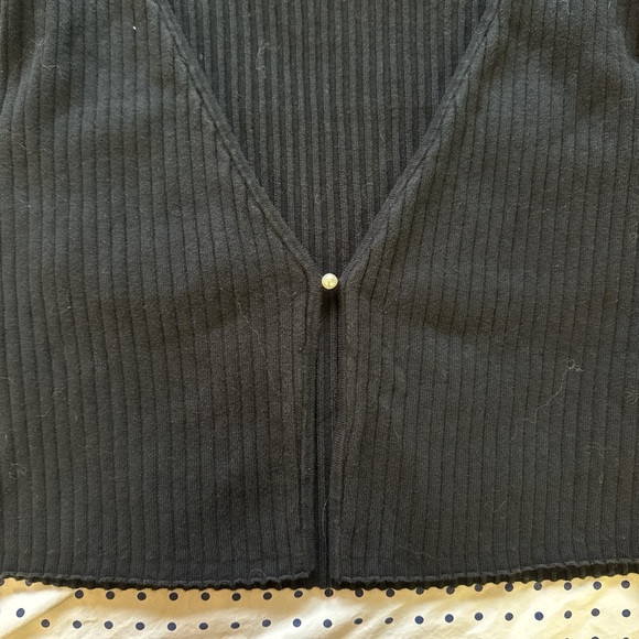 Reformation short sleeve pearl button top - Picture 3 of 5